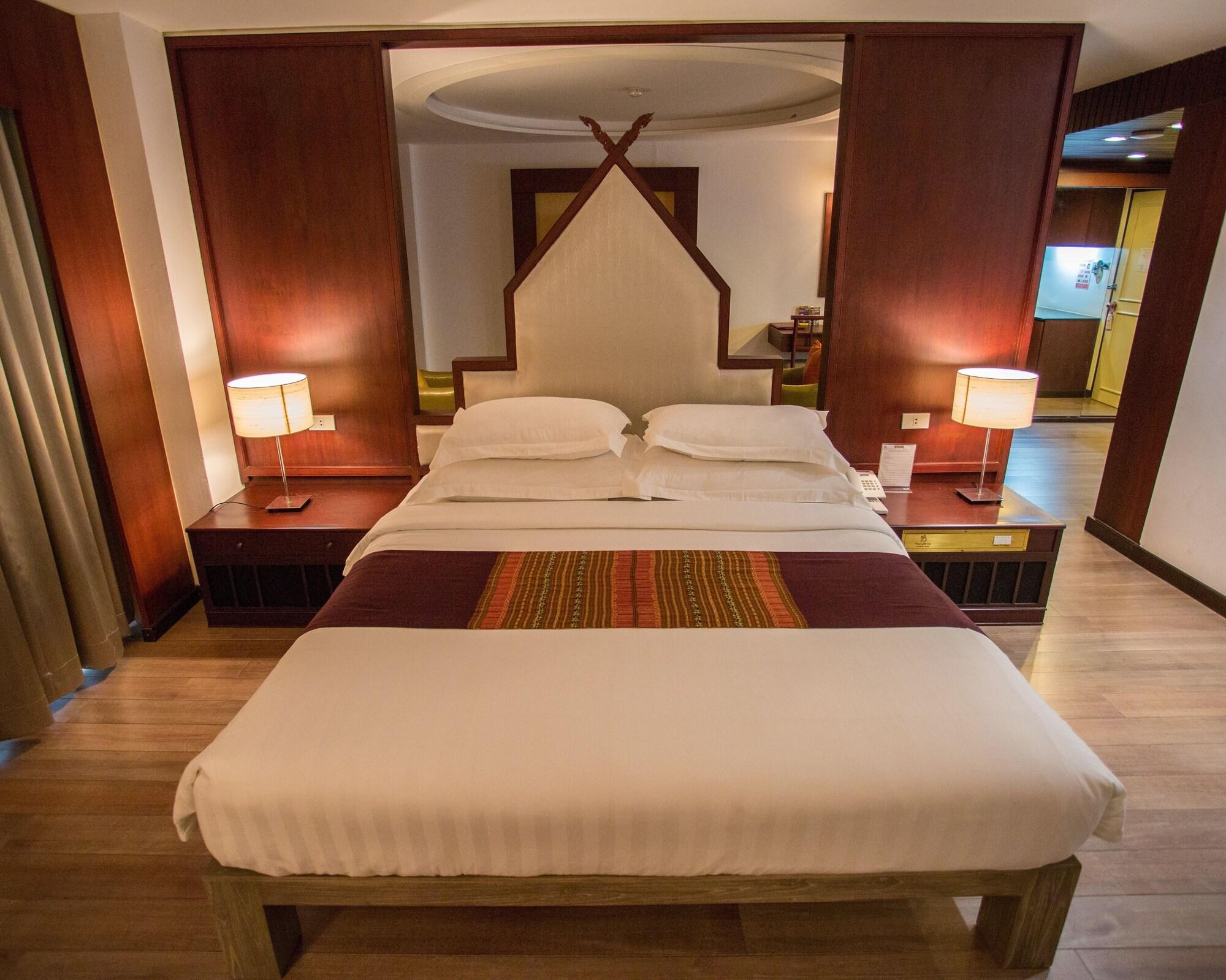 Seeharaj Hotel Uttaradit Kültér fotó