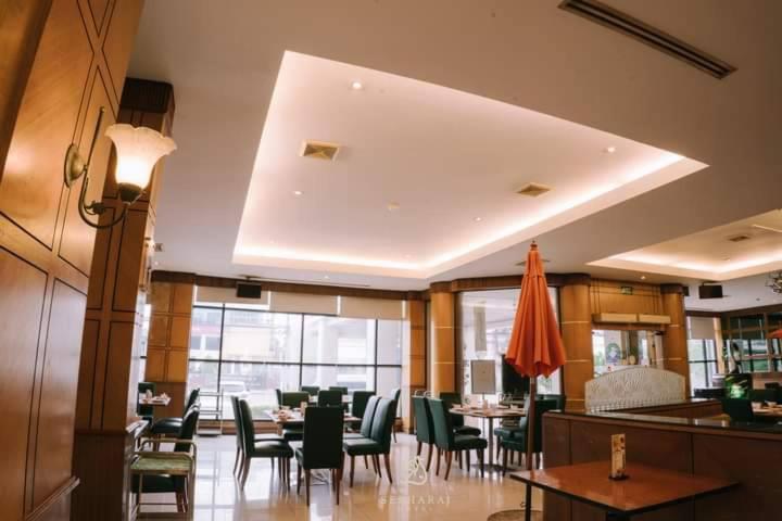 Seeharaj Hotel Uttaradit Kültér fotó