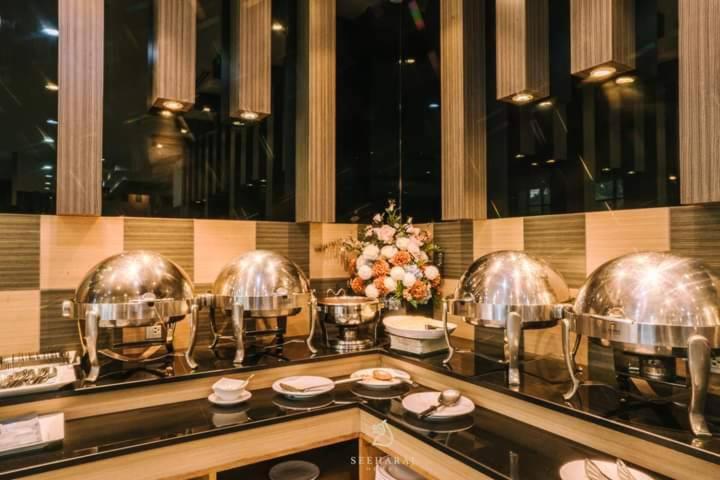 Seeharaj Hotel Uttaradit Kültér fotó