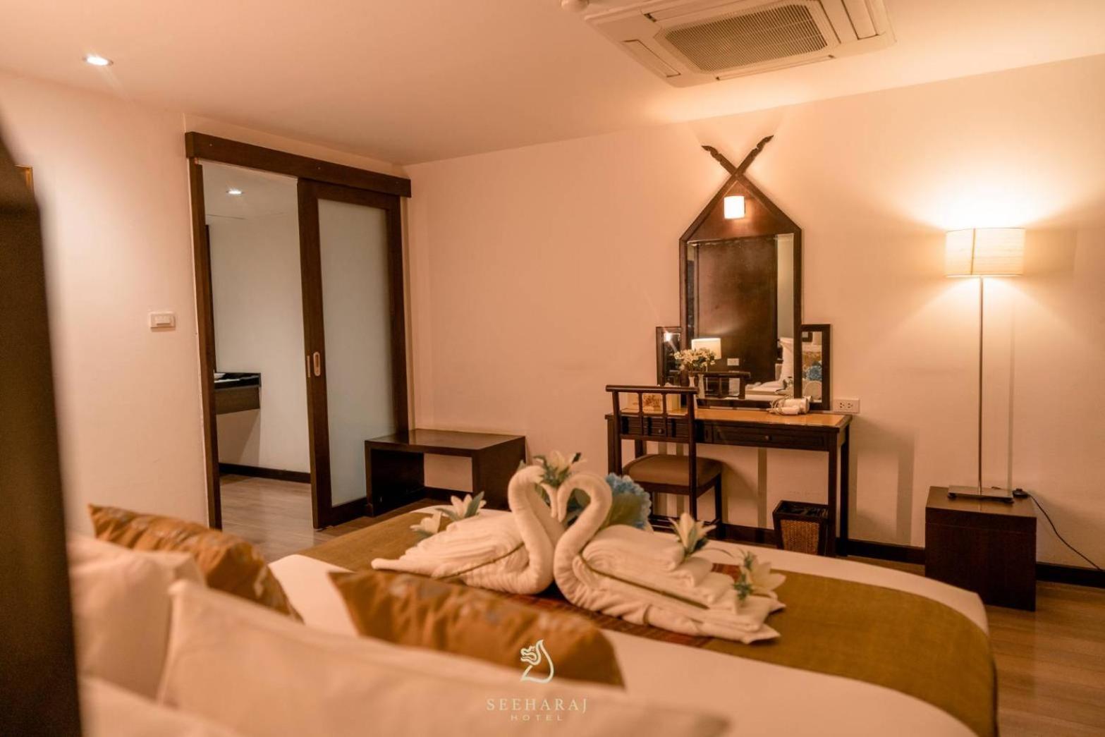 Seeharaj Hotel Uttaradit Kültér fotó