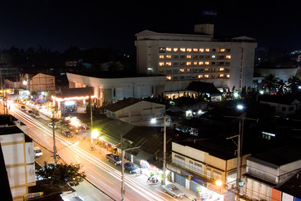 Seeharaj Hotel Uttaradit Kültér fotó