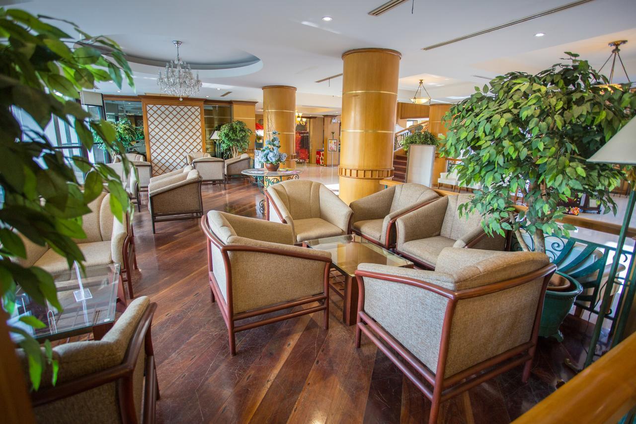 Seeharaj Hotel Uttaradit Kültér fotó